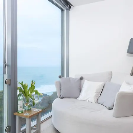 1 Island Reach Newquay (Cornwall)